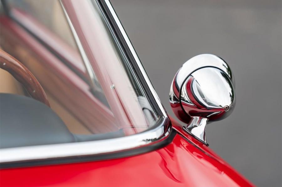 Детали экстерьера Ferrari 250 GT 2+2 Coupe (Series II) 1962 года  (фото 12 из 62)